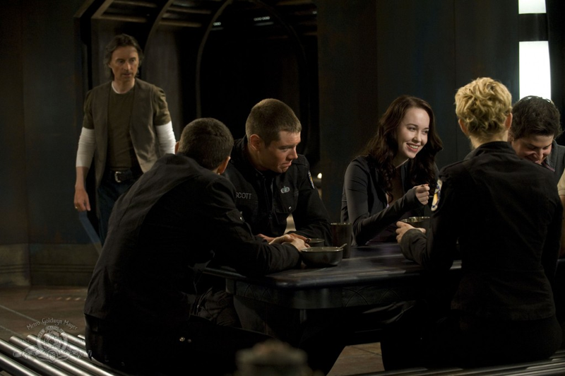 Illustration for article titled Stargate Universe "Light" Pics
